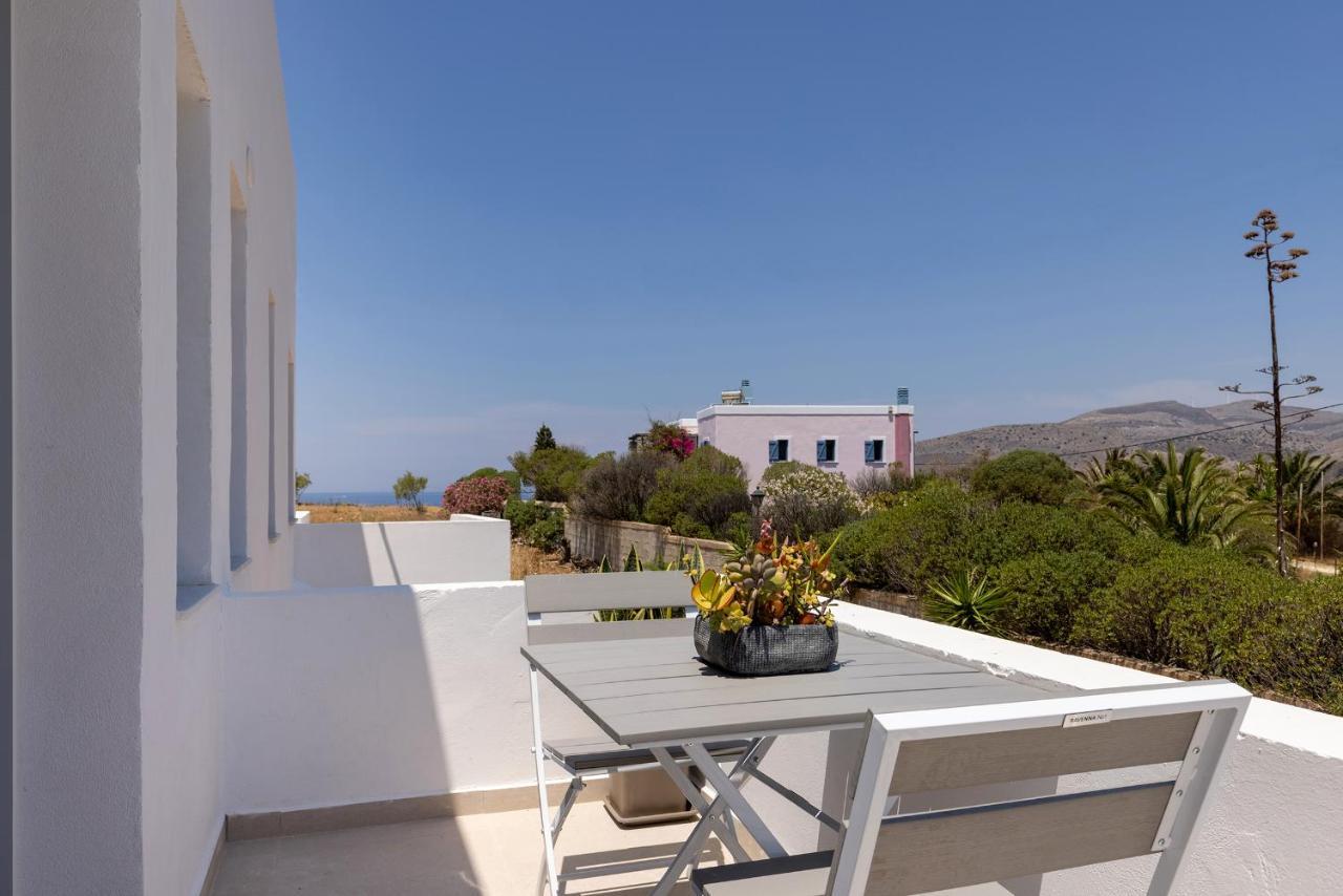 Chrysonisos Suites With Sunset & Seaviews Near Kini Dış mekan fotoğraf