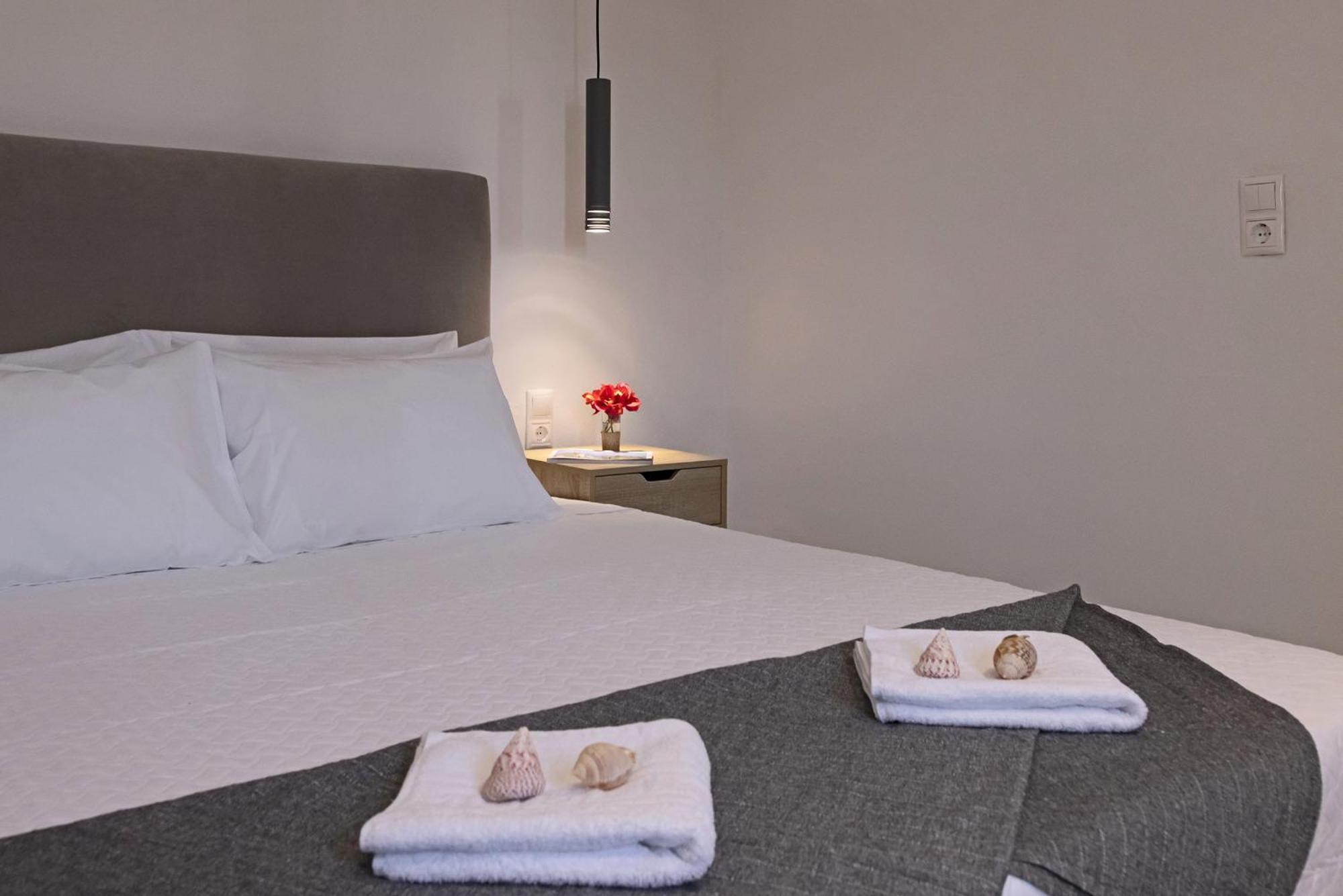 Chrysonisos Suites With Sunset & Seaviews Near Kini Dış mekan fotoğraf