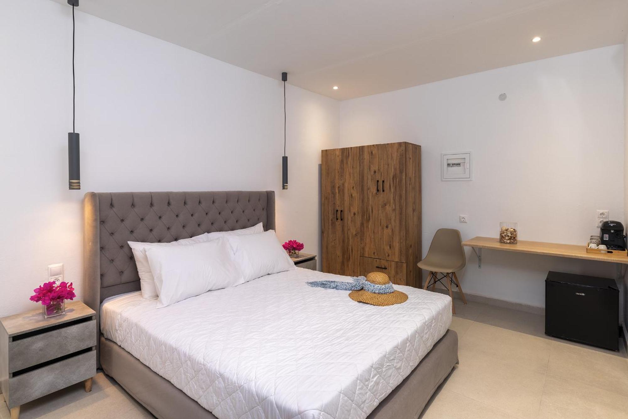 Chrysonisos Suites With Sunset & Seaviews Near Kini Dış mekan fotoğraf