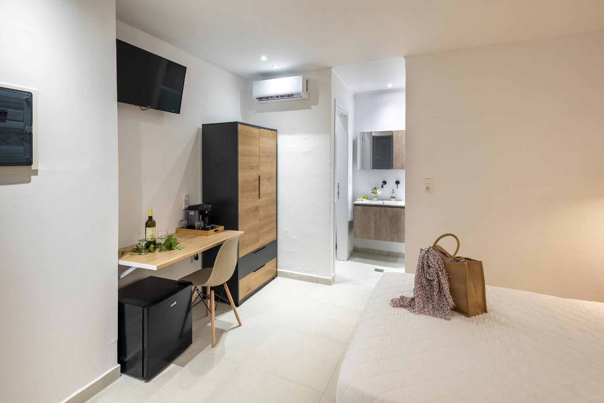 Chrysonisos Suites With Sunset & Seaviews Near Kini Dış mekan fotoğraf